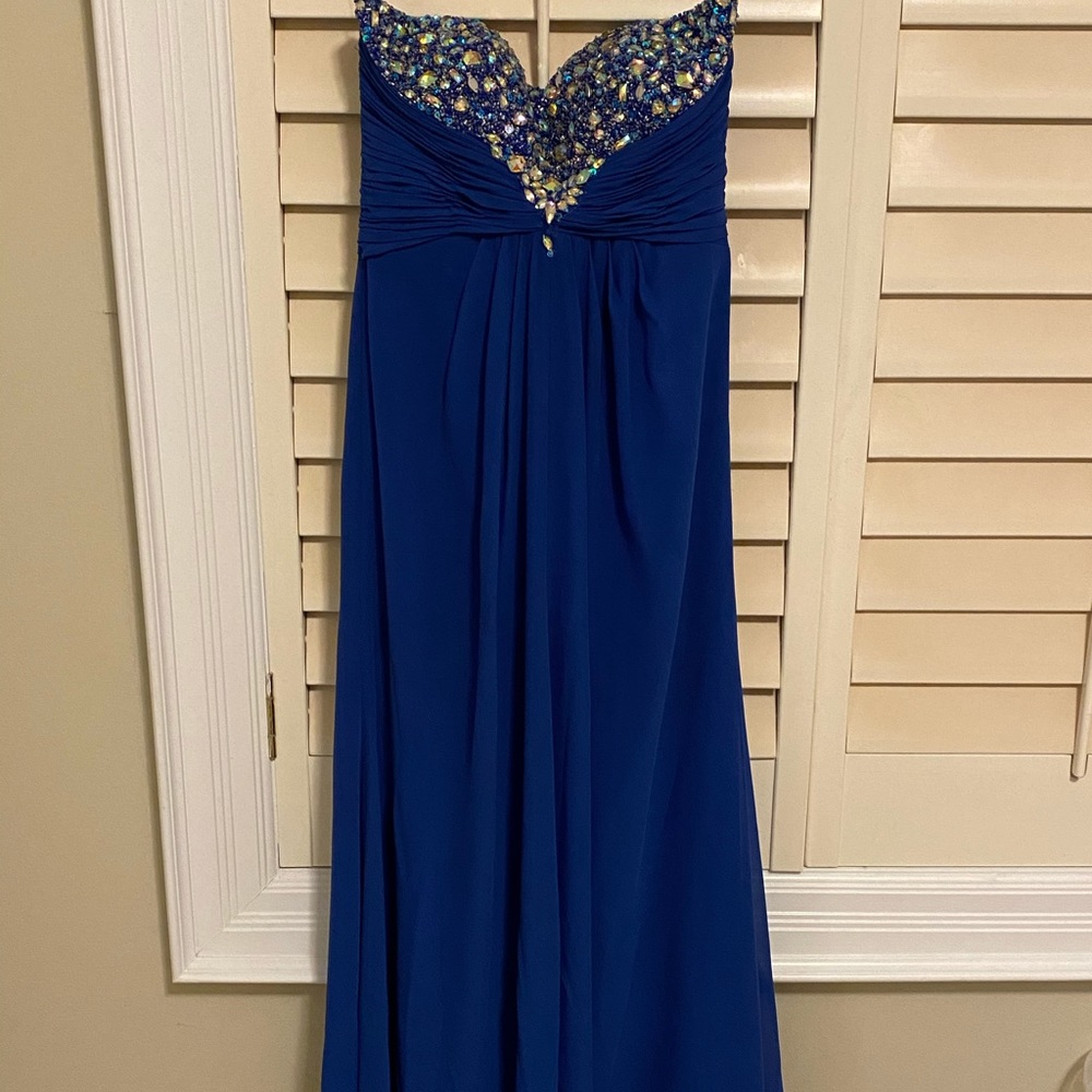 Beautiful Blue Prom Dress!